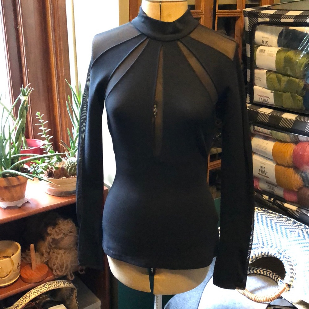 Free People black top-size XS